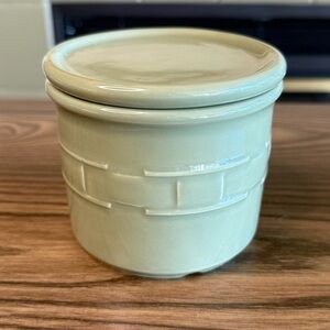 EUC Longaberger Pottery One Pint Crock with Lid/Coaster Sage Green-Made in USA